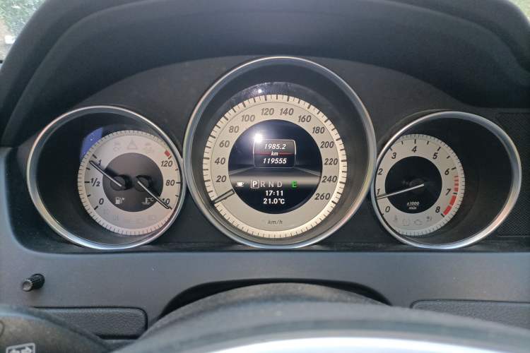 Used Mercedes-Benz C-Class 2011 C 200 Fashion Travel Edition Instrument Cluster