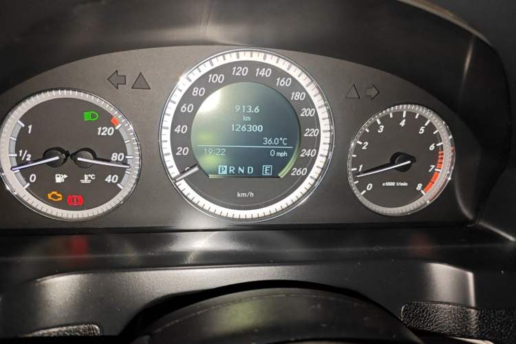 Used Mercedes-Benz C-Class 2011 C 180K Classic model Instrument Cluster