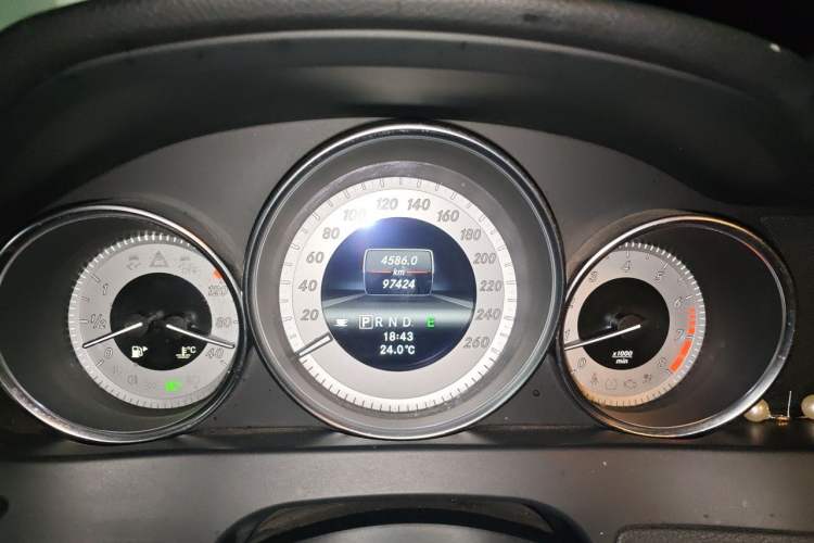 Used Mercedes-Benz C-Class 2011 C 260 CGI Fashion Model Instrument Cluster