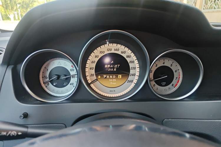 Used Mercedes-Benz C-Class 2011 C 200 CGI Fashion Model Instrument Cluster