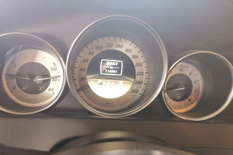 Used Mercedes-Benz C-Class 2011 C 200 CGI Fashion Model Instrument Cluster
