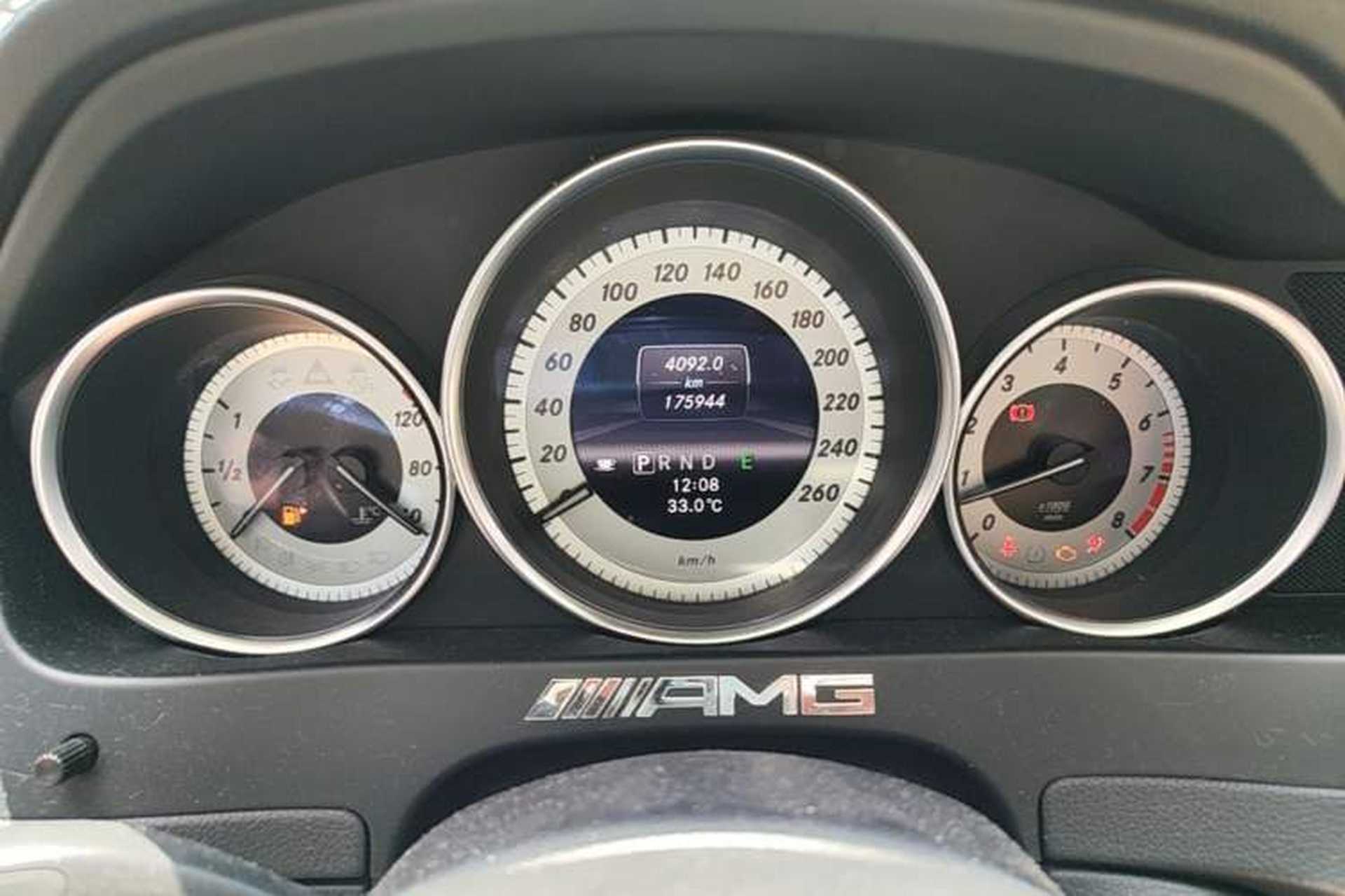 Used Mercedes-Benz C-Class 2011 C 300 Fashion Model Instrument Cluster