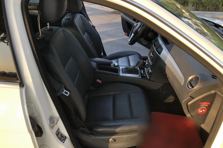Used Mercedes-Benz C-Class 2011 C 200 Fashion Travel Edition Interior 2