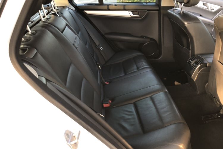 Used Mercedes-Benz C-Class 2011 C 200 Fashion Travel Edition Interior 3