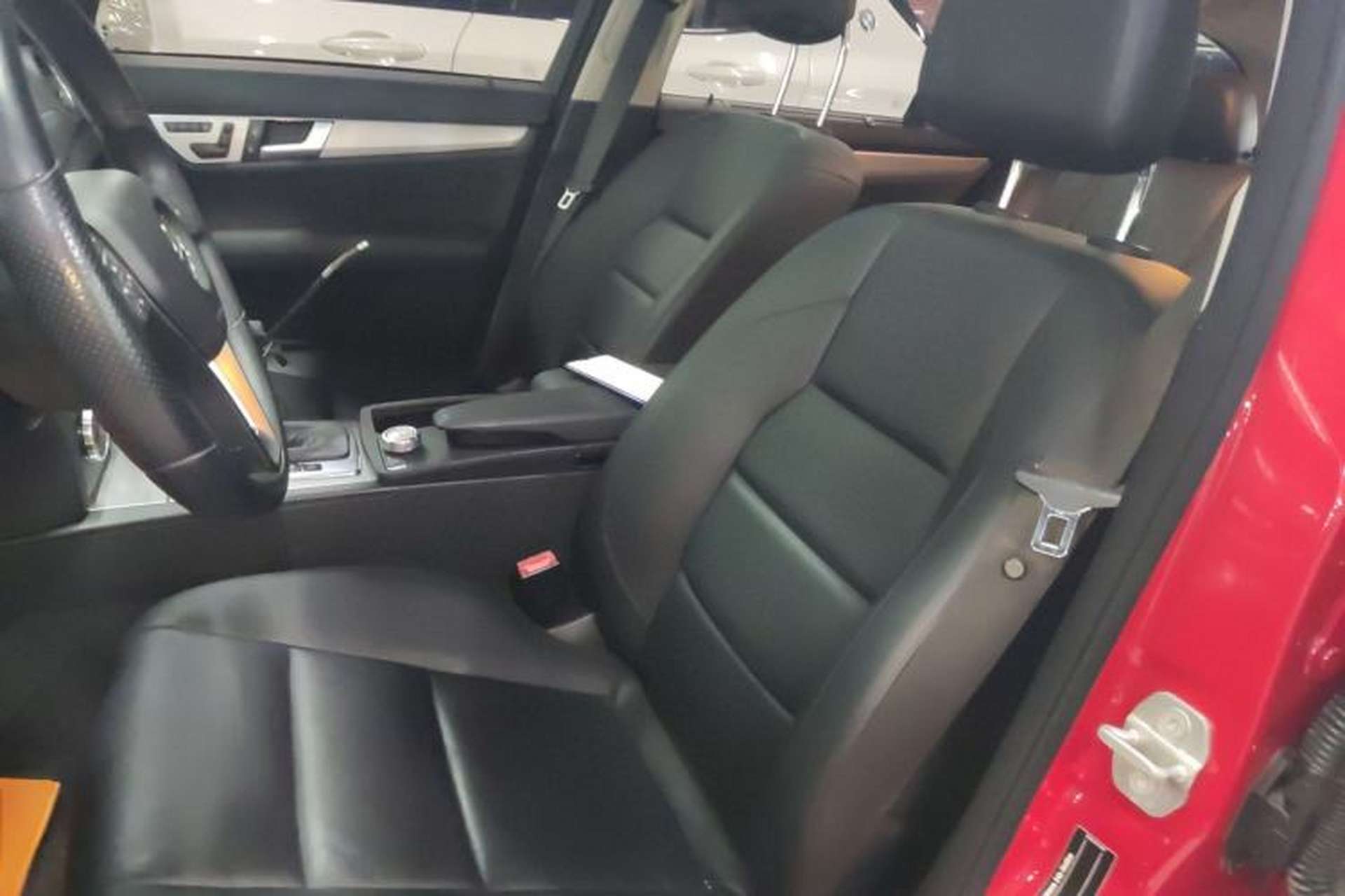 Used Mercedes-Benz C-Class 2011 C 200 Fashion Travel Edition Left Front Seat