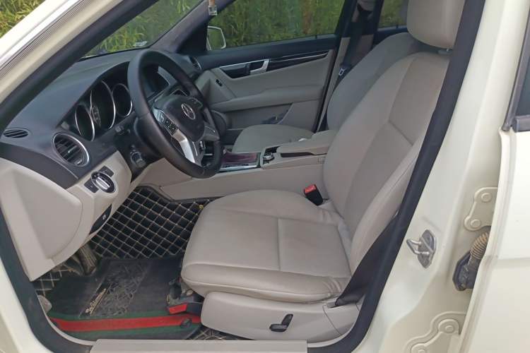 Used Mercedes-Benz C-Class 2011 C 180K Classic model Left Front Seat