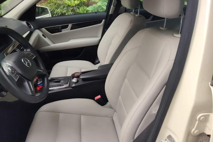 Used Mercedes-Benz C-Class 2011 C 200 CGI Fashion Model Left Front Seat