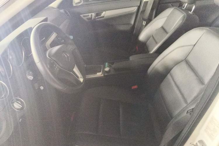 Used Mercedes-Benz C-Class 2011 C 200 Fashion Travel Edition Left Front Seat