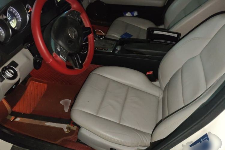 Used Mercedes-Benz C-Class 2011 C 200 CGI Fashion Model Left Front Seat
