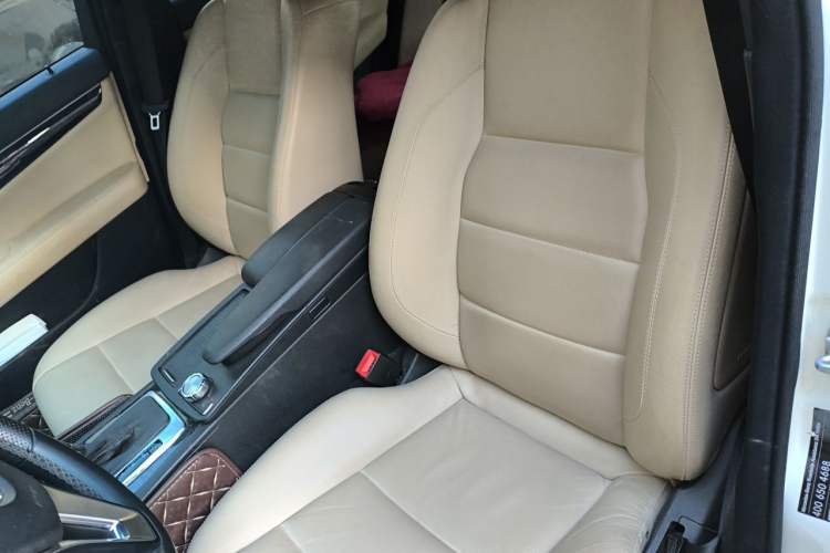Used Mercedes-Benz C-Class 2011 C 300 Fashion Model Left Front Seat