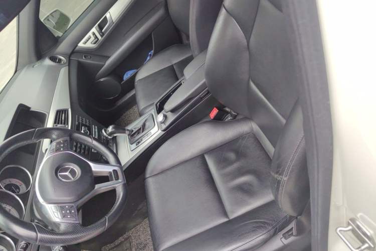 Used Mercedes-Benz C-Class 2011 C 200 Luxury Sport Touring Edition Left Front Seat