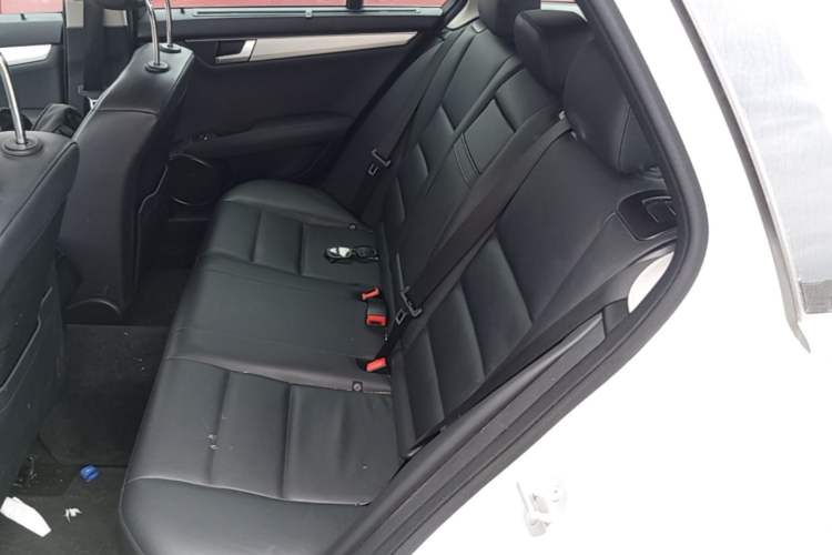Used Mercedes-Benz C-Class 2011 C 200 Fashion Travel Edition Left Rear Seat
