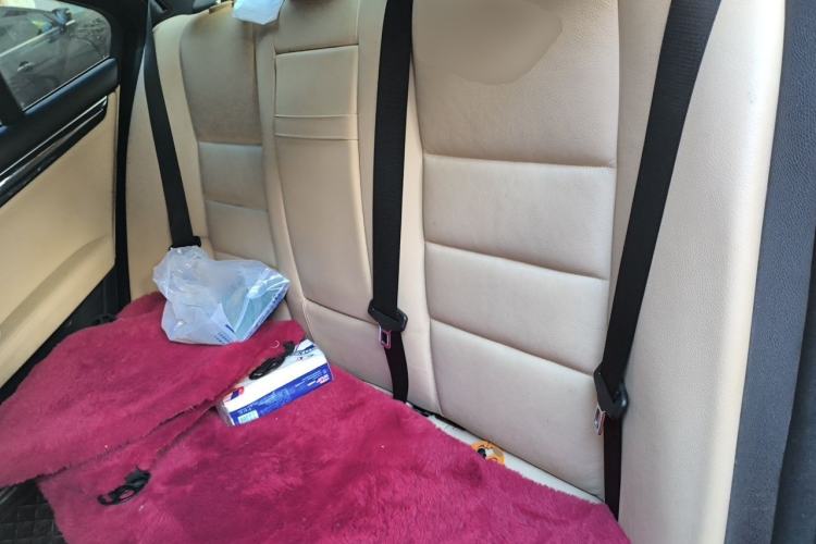 Used Mercedes-Benz C-Class 2011 C 300 Fashion Model Left Rear Seat