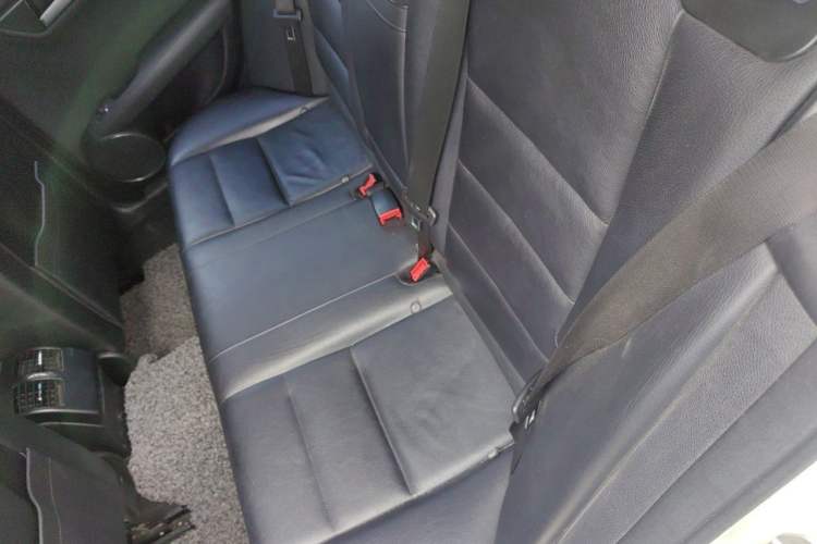 Used Mercedes-Benz C-Class 2011 C 200 Luxury Sport Touring Edition Left Rear Seat