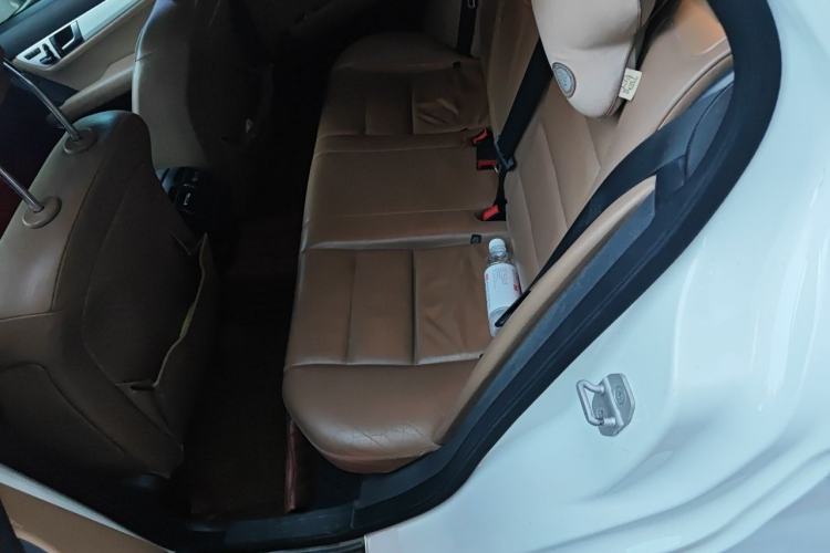 Used Mercedes-Benz C-Class 2011 C 200 Fashion Travel Edition Left Rear Seat