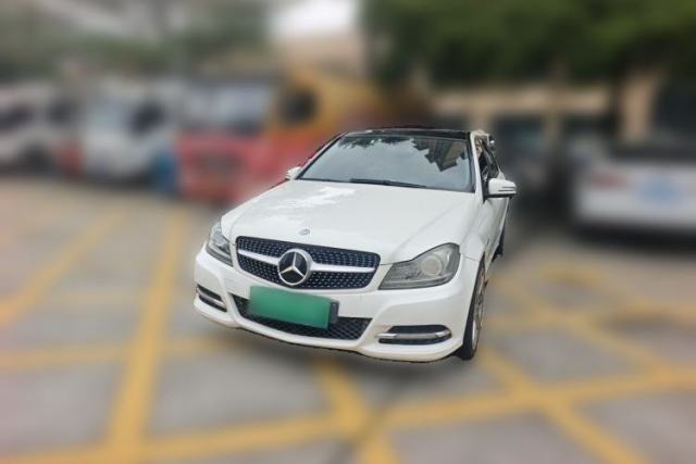 Used Mercedes-Benz C-Class 2011 C 180K Classic model