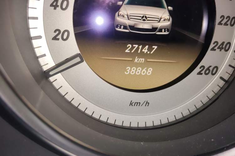 Used Mercedes-Benz C-Class 2011 C 200 CGI Fashion Model Odometer Close Up