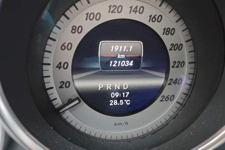 Used Mercedes-Benz C-Class 2011 C 260 CGI Fashion Model Odometer Close Up