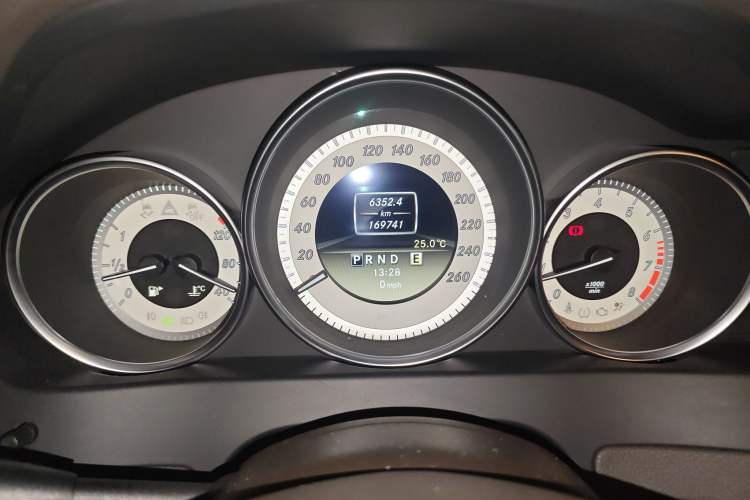 Used Mercedes-Benz C-Class 2011 C 200 CGI Elegant Model Odometer Close Up