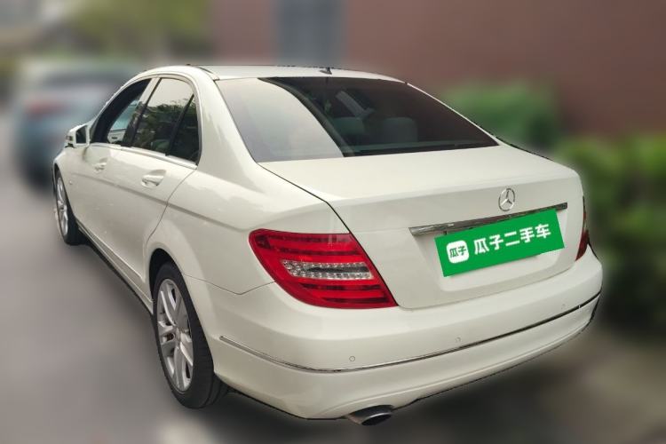 Used Mercedes-Benz C-Class 2011 C 200 CGI Fashion Model Rear Left 45 Deg