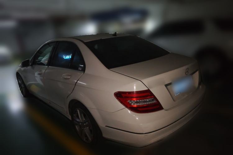 Used Mercedes-Benz C-Class 2011 C 200 CGI Fashion Model Rear Left 45 Deg