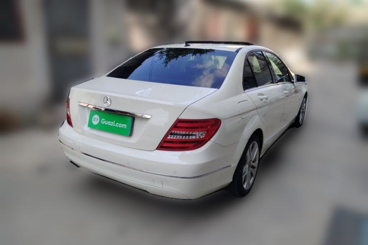 Used Mercedes-Benz C-Class 2011 C 200 CGI Fashion Model Rear Right 45 Deg