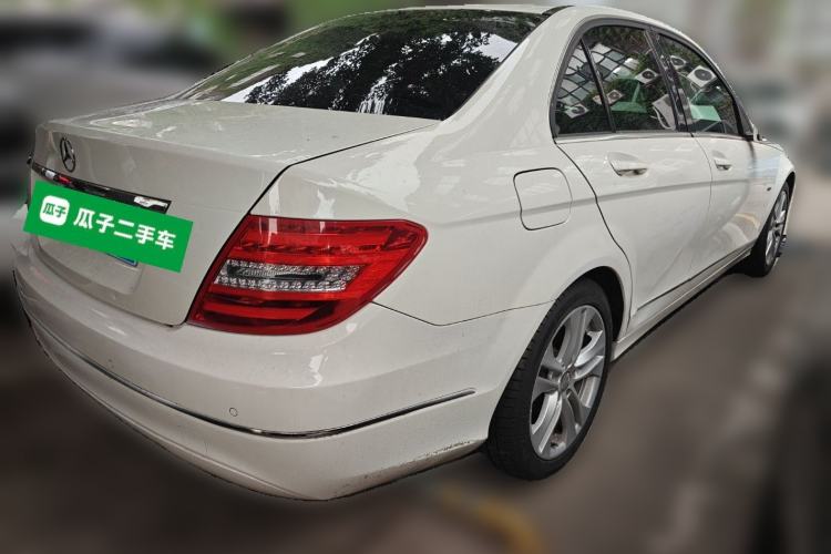 Used Mercedes-Benz C-Class 2011 C 200 CGI Fashion Model Rear Right 45 Deg