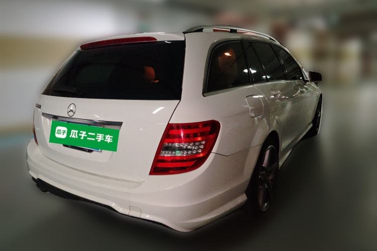 Used Mercedes-Benz C-Class 2011 C 200 Fashion Travel Edition Rear Right 45 Deg