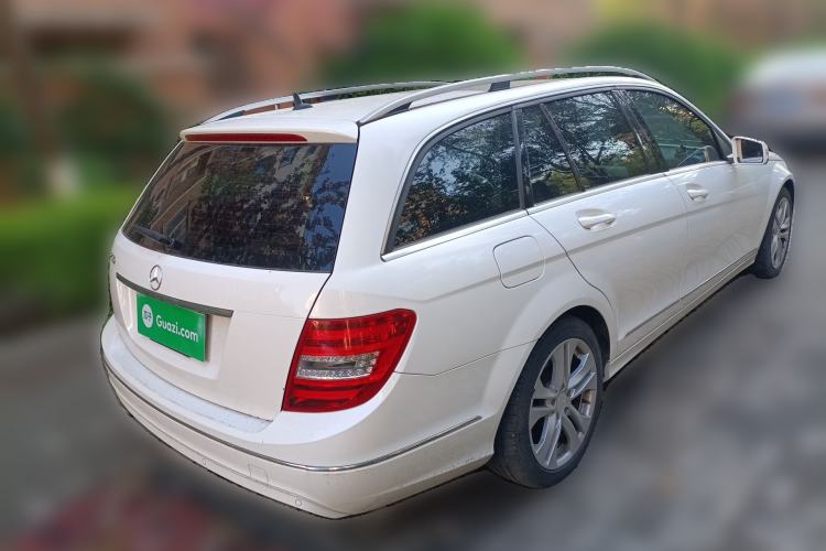 Used Mercedes-Benz C-Class 2011 C 200 Fashion Travel Edition Rear Right 45 Deg