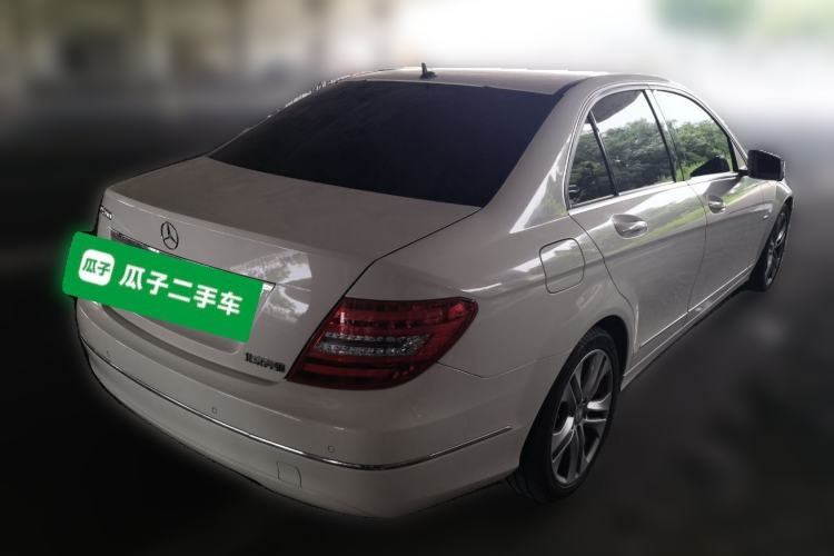 Used Mercedes-Benz C-Class 2011 C 200 CGI Fashion Model Rear Right 45 Deg