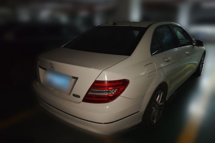 Used Mercedes-Benz C-Class 2011 C 200 CGI Fashion Model Rear Right 45 Deg