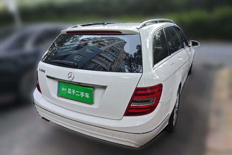 Used Mercedes-Benz C-Class 2011 C 200 Fashion Travel Edition Rear Right 45 Deg