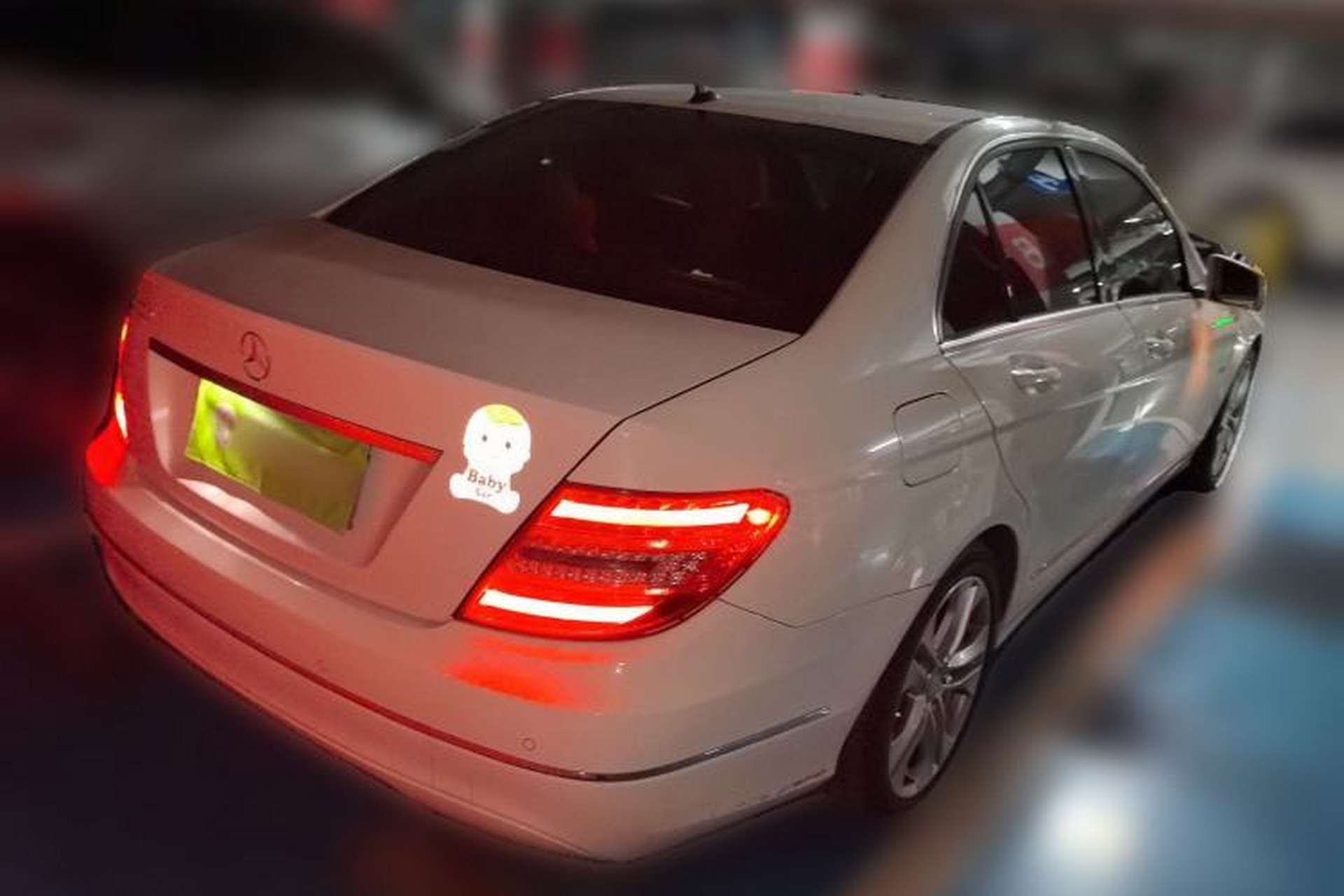 Used Mercedes-Benz C-Class 2011 C 200 CGI Fashion Model Rear Right 45 Deg