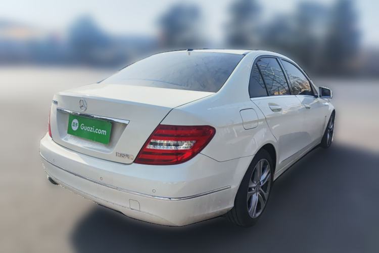 Used Mercedes-Benz C-Class 2011 C 200 CGI Fashion Model Rear Right 45 Deg