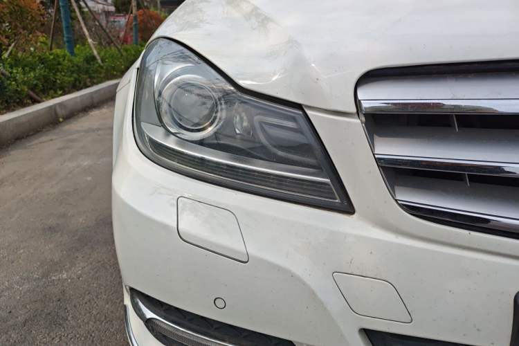 Used Mercedes-Benz C-Class 2011 C 200 CGI Fashion Model Right Front Headlight