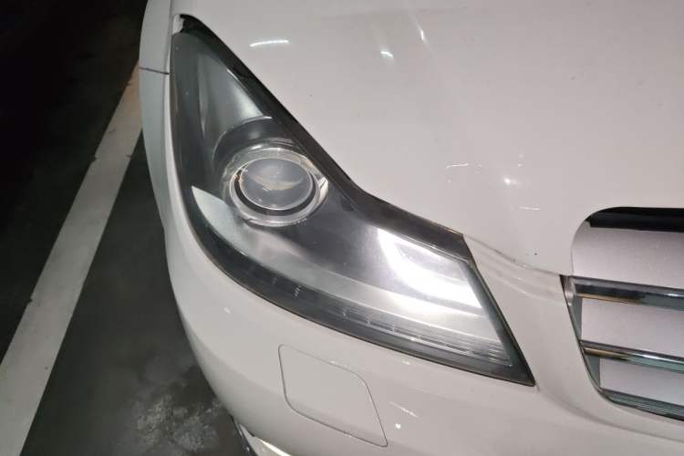 Used Mercedes-Benz C-Class 2011 C 260 CGI Fashion Model Right Front Headlight