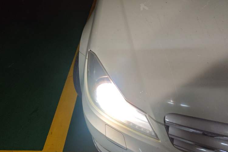 Used Mercedes-Benz C-Class 2011 C 200 CGI Fashion Model Right Front Headlight
