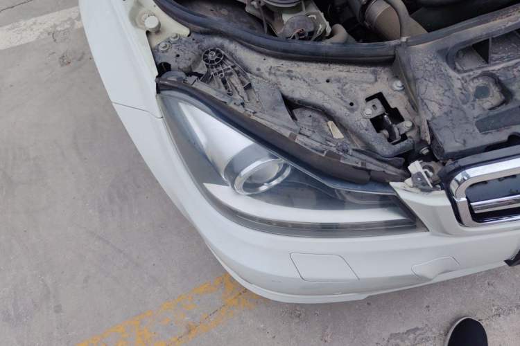 Used Mercedes-Benz C-Class 2011 C 200 Luxury Sport Touring Edition Right Front Headlight