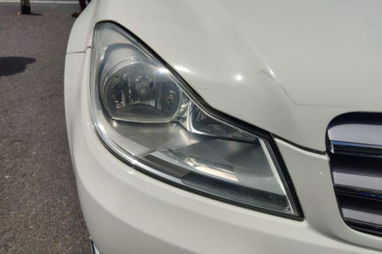 Used Mercedes-Benz C-Class 2011 C 200 CGI Elegant Model Right Front Headlight