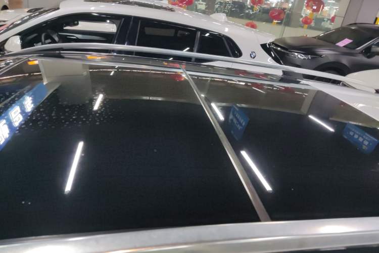 Used Mercedes-Benz C-Class 2011 C 200 Fashion Travel Edition Roof
