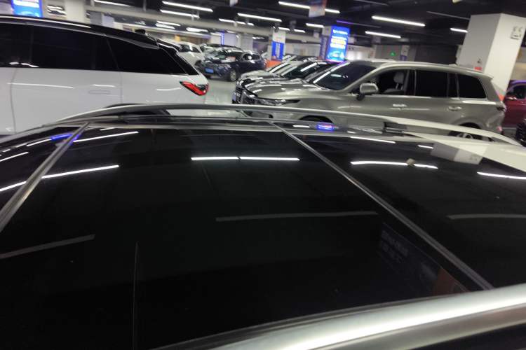 Used Mercedes-Benz C-Class 2011 C 200 Fashion Travel Edition Roof