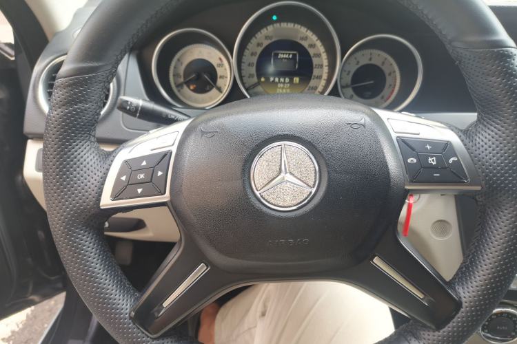 Used Mercedes-Benz C-Class 2011 C 200 CGI Fashion Model Steering Wheel