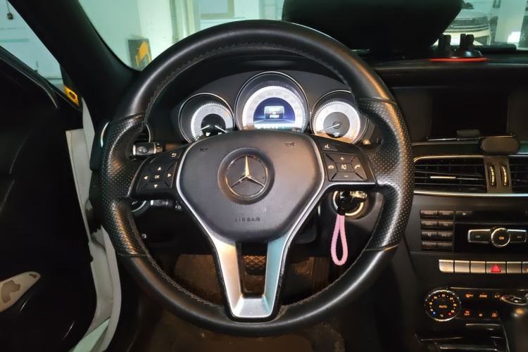 Used Mercedes-Benz C-Class 2011 C 260 CGI Fashion Model Steering Wheel