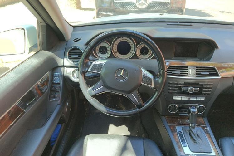 Used Mercedes-Benz C-Class 2011 C 200 CGI Elegant Model Steering Wheel