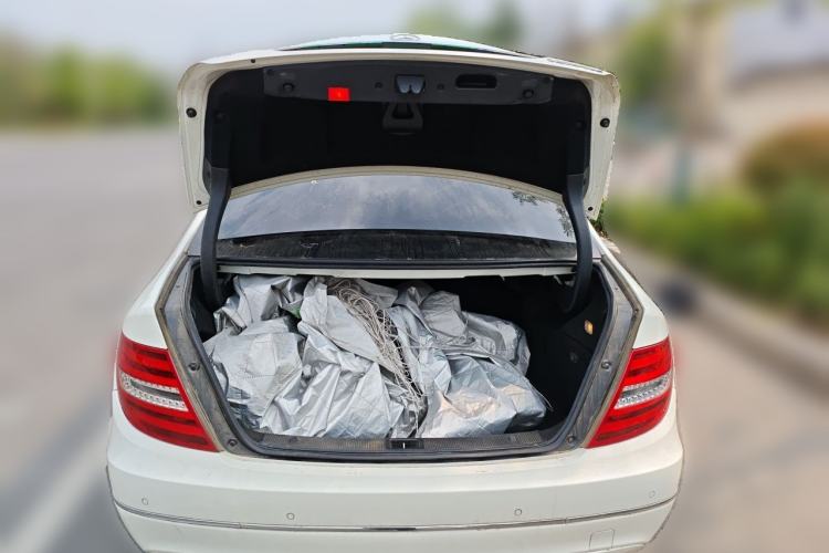 Used Mercedes-Benz C-Class 2011 C 200 CGI Fashion Model Trunk