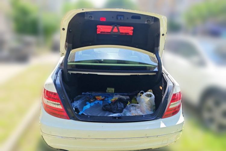 Used Mercedes-Benz C-Class 2011 C 200 CGI Fashion Model Trunk