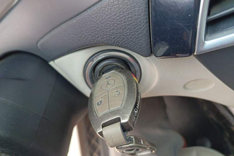Used Mercedes-Benz C-Class 2011 C 180K Classic model Vehicle Key