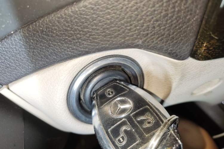 Used Mercedes-Benz C-Class 2011 C 200 CGI Fashion Model Vehicle Key