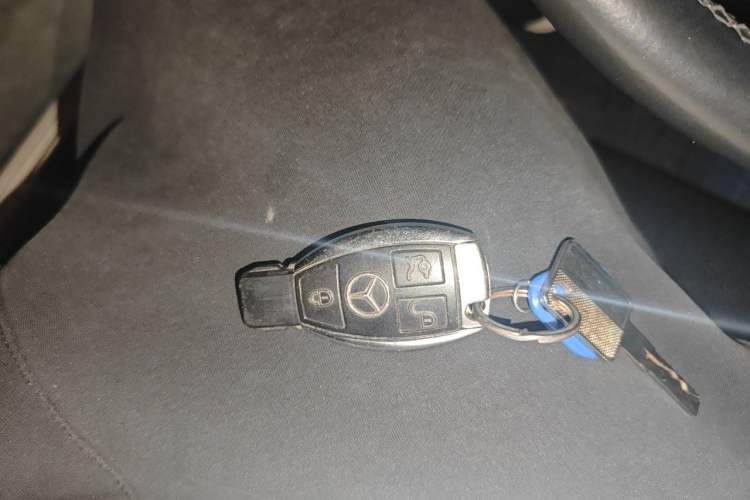 Used Mercedes-Benz C-Class 2011 C 200 CGI Elegant Model Vehicle Key