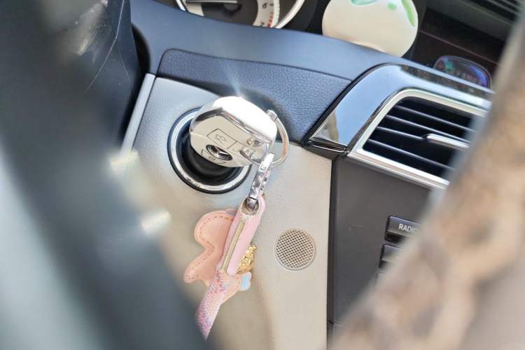 Used Mercedes-Benz C-Class 2011 C 200 CGI Fashion Model Vehicle Key